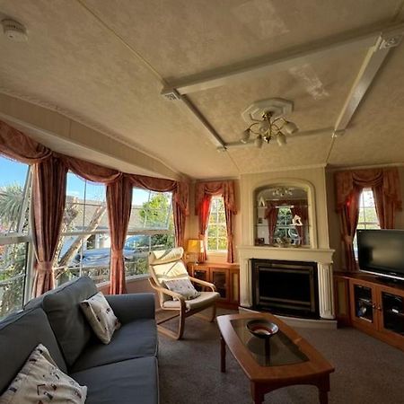 “Ty Hir Caravan” Moelfre Bagian luar foto