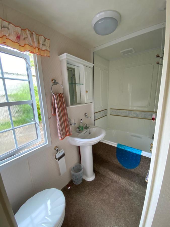 “Ty Hir Caravan” Moelfre Bagian luar foto