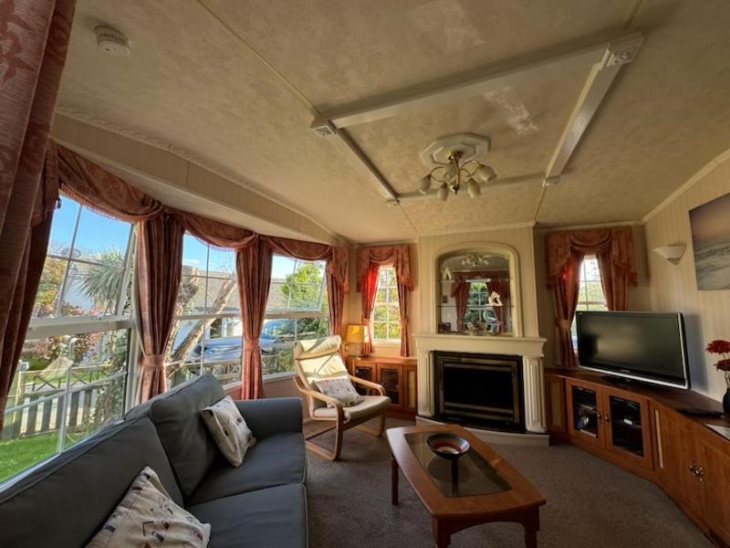“Ty Hir Caravan” Moelfre Bagian luar foto